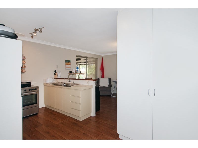 7 Chilena Place, Madora Bay WA 6210