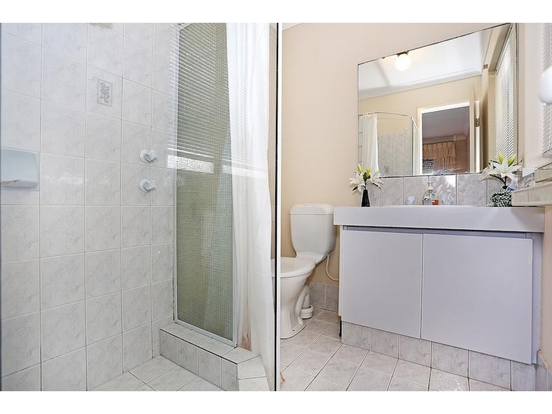 8 Lilac Green, Halls Head WA 6210