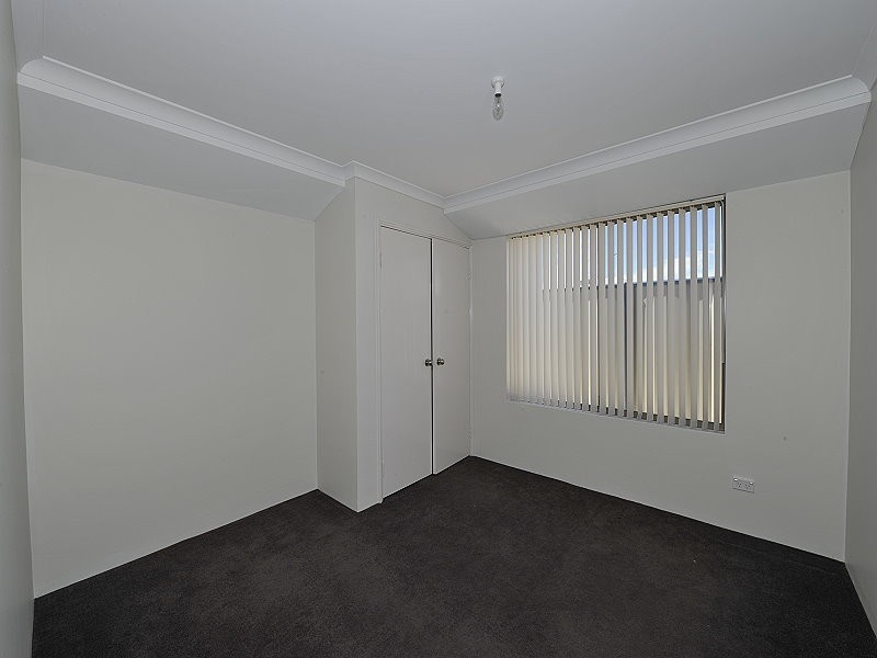 25 Oakwood Gate, Meadow Springs WA 6210