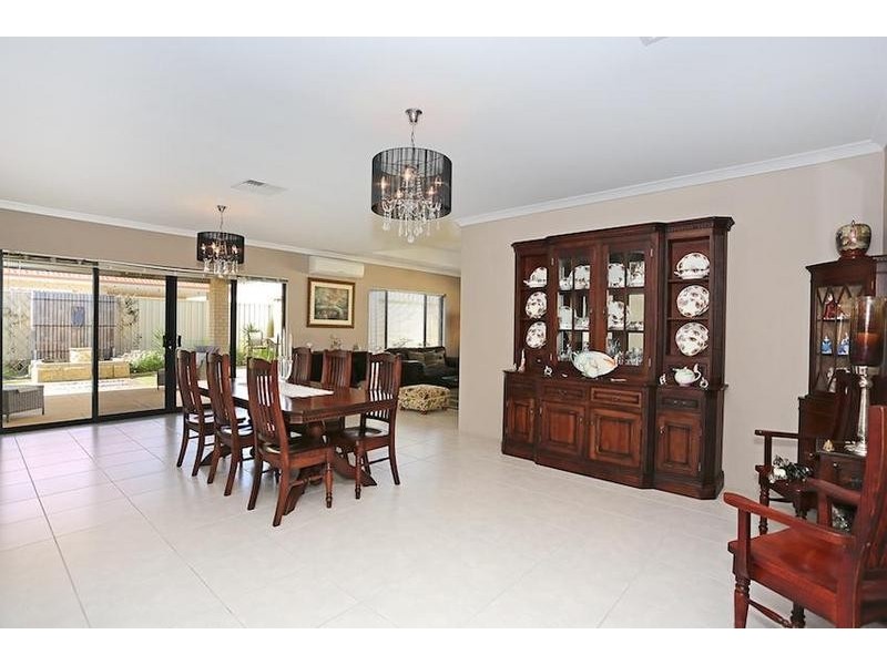 4 Joshua Carrol Street, Madora Bay WA 6210