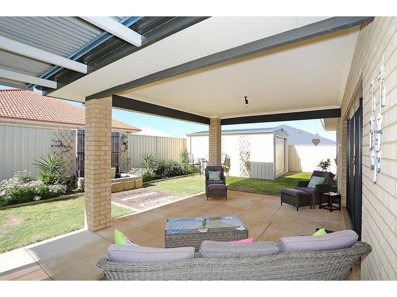 4 Joshua Carrol Street, Madora Bay WA 6210