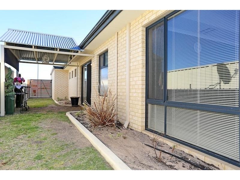 4 Joshua Carrol Street, Madora Bay WA 6210