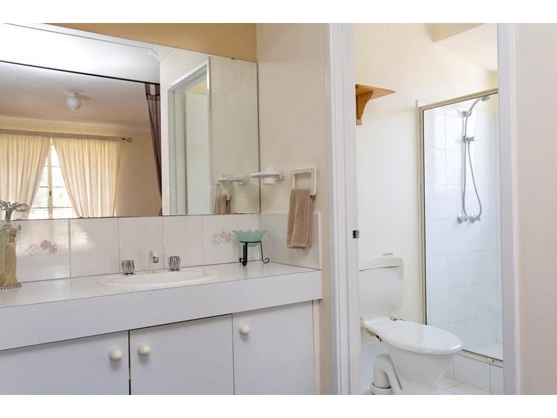 34 Cambridge Drive, Greenfields WA 6210