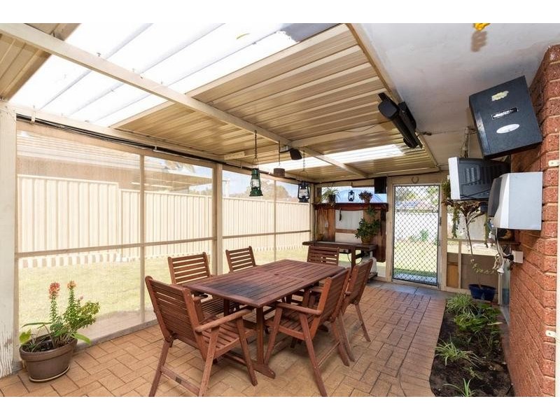 34 Cambridge Drive, Greenfields WA 6210