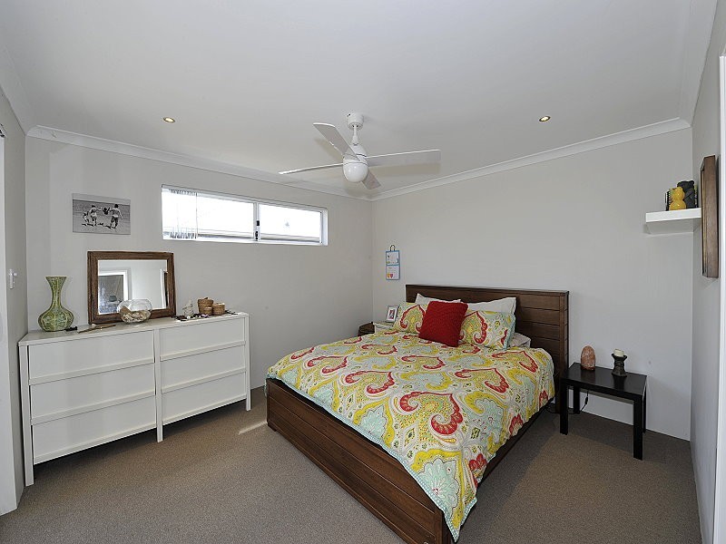 19 Bobtail Bend, Wannanup WA 6210