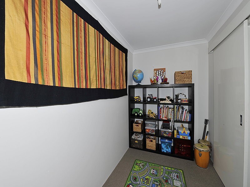 19 Bobtail Bend, Wannanup WA 6210