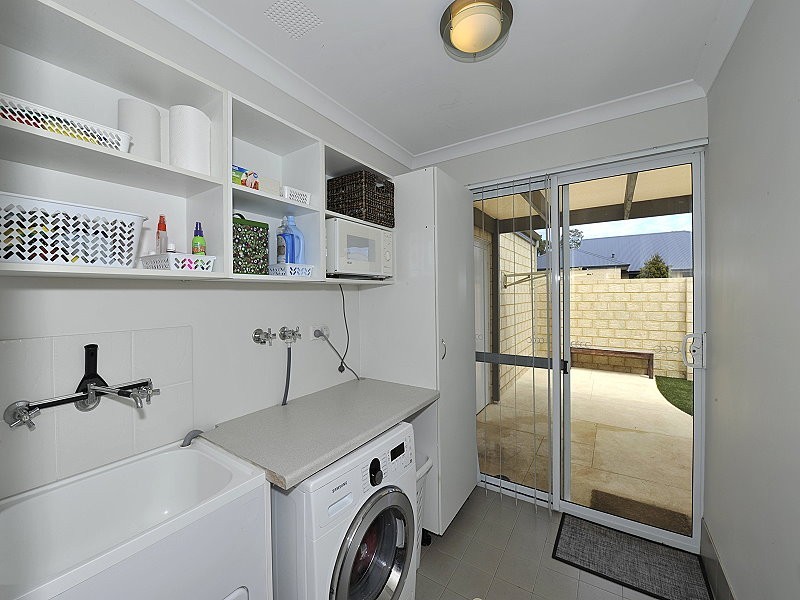 19 Bobtail Bend, Wannanup WA 6210