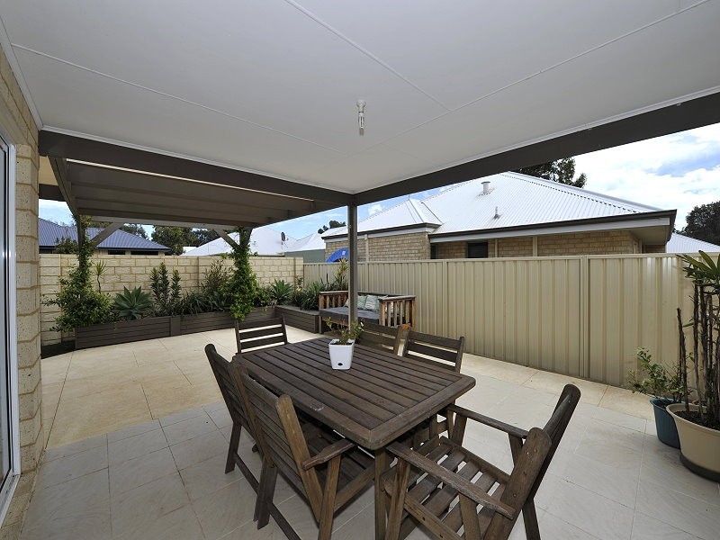 19 Bobtail Bend, Wannanup WA 6210