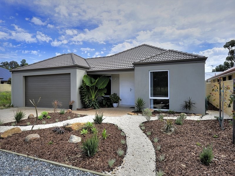 19 Bobtail Bend, Wannanup WA 6210
