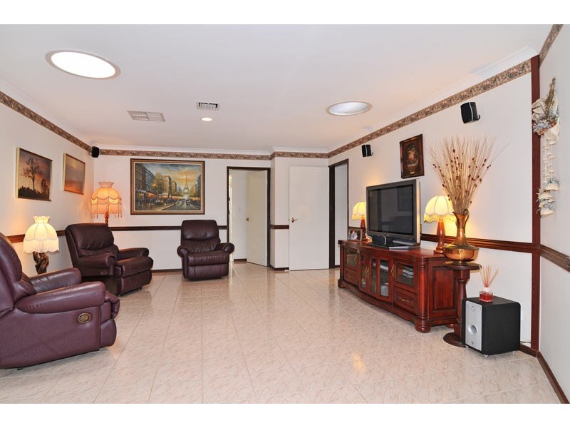 13 Redbank Rise, Greenfields WA 6210