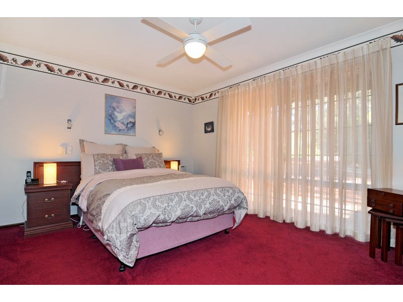 13 Redbank Rise, Greenfields WA 6210