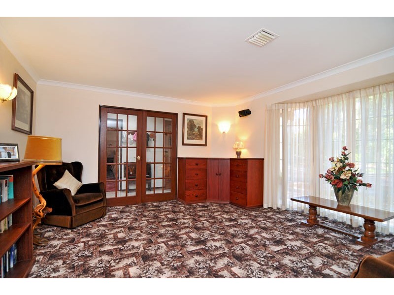 13 Redbank Rise, Greenfields WA 6210