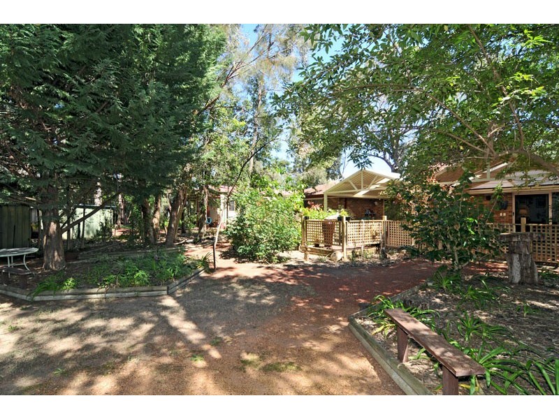 13 Redbank Rise, Greenfields WA 6210