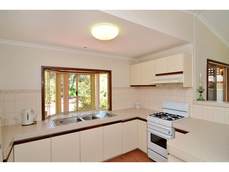 13 Redbank Rise, Greenfields WA 6210