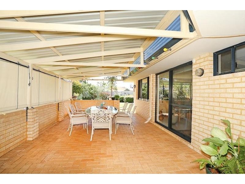 3 Pine Court, Meadow Springs WA 6210