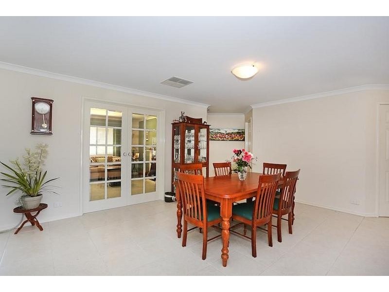 3 Pine Court, Meadow Springs WA 6210