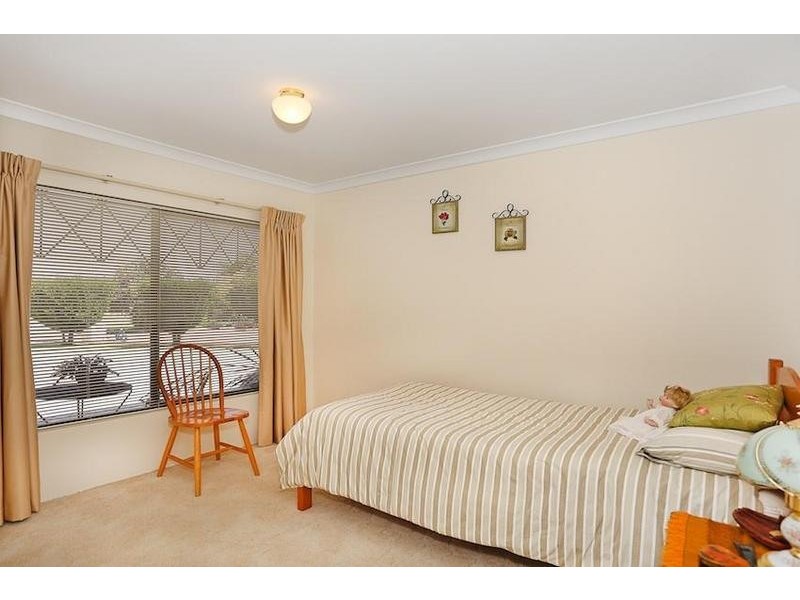 3 Pine Court, Meadow Springs WA 6210