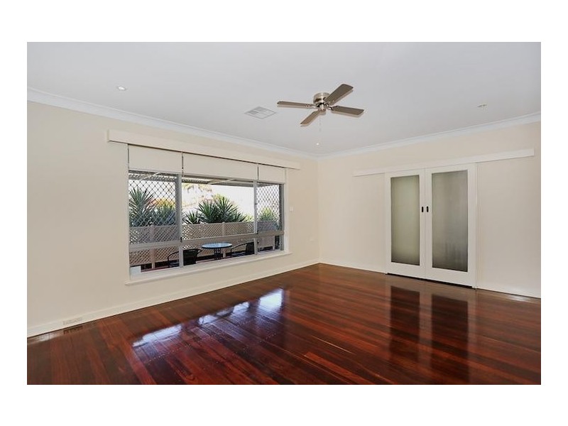 7 Comet Street, Dudley Park WA 6210