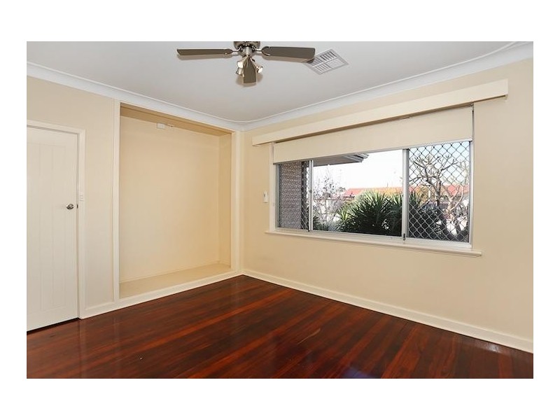 7 Comet Street, Dudley Park WA 6210