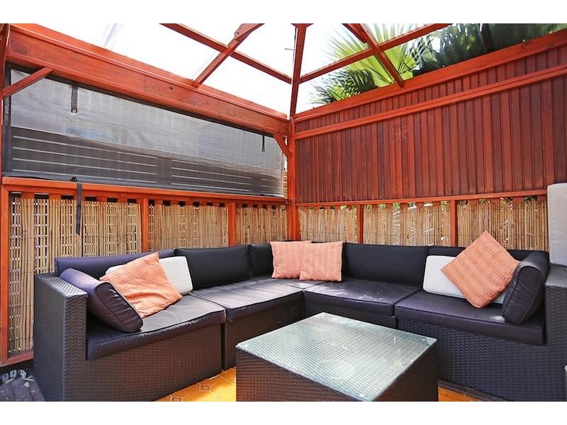 2 Allan Place, Halls Head WA 6210