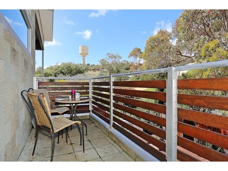 2 Allan Place, Halls Head WA 6210