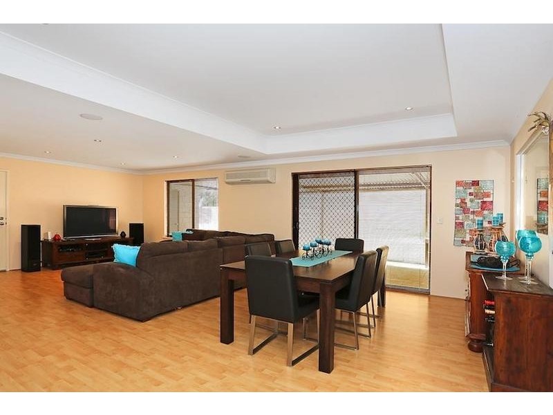 28 Albany Drive, Dawesville WA 6211