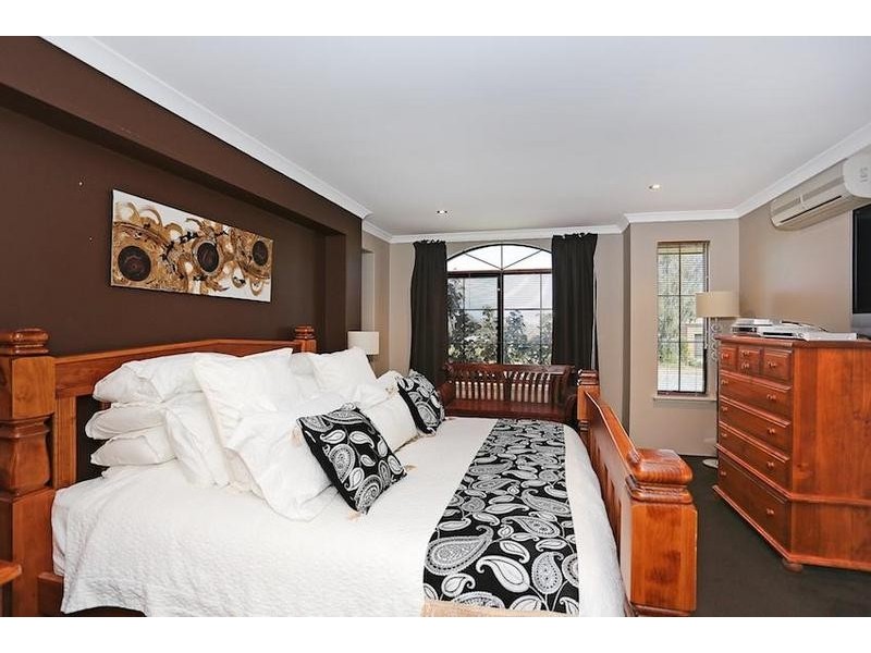 28 Albany Drive, Dawesville WA 6211