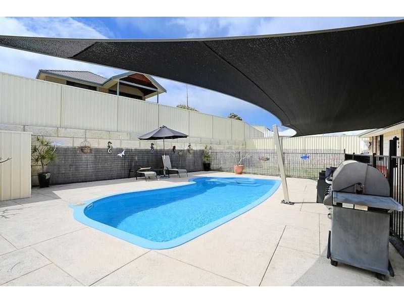 28 Albany Drive, Dawesville WA 6211