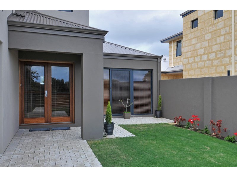 73 Darwin Terrace, Dudley Park WA 6210