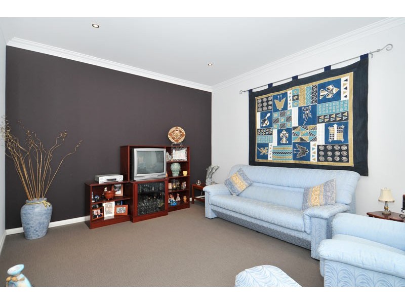 73 Darwin Terrace, Dudley Park WA 6210