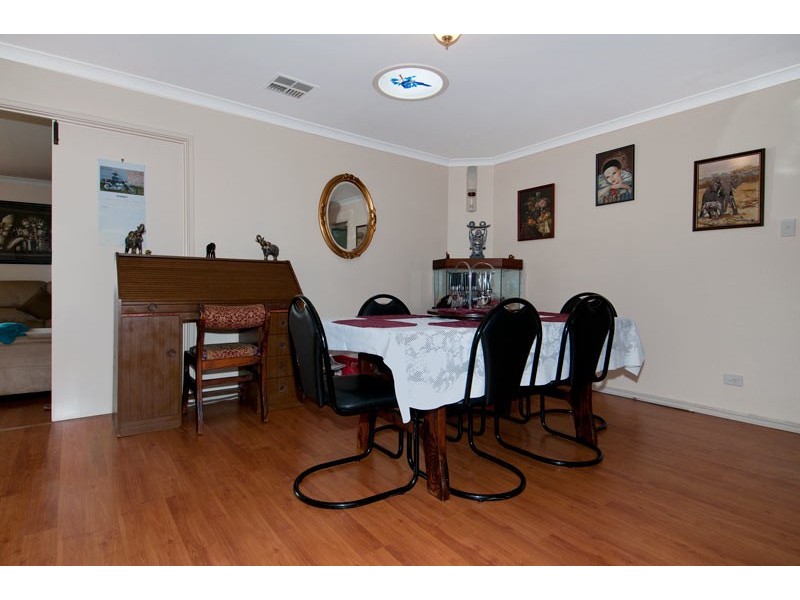 5 Lambourne Place, Halls Head WA 6210