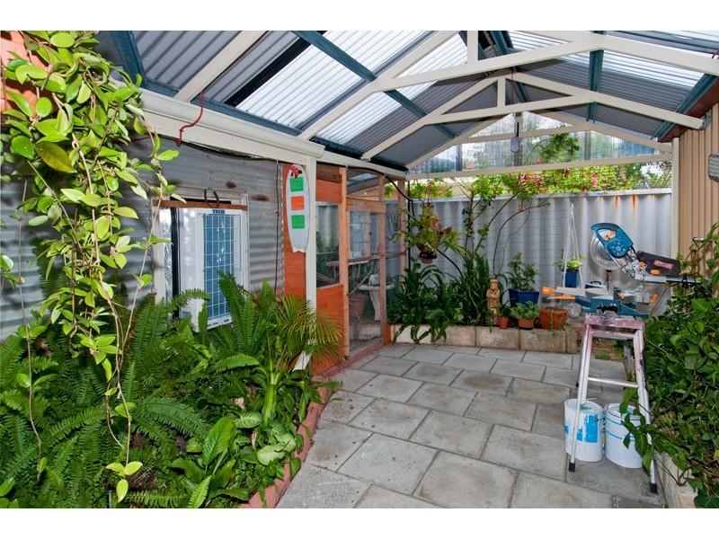 5 Lambourne Place, Halls Head WA 6210