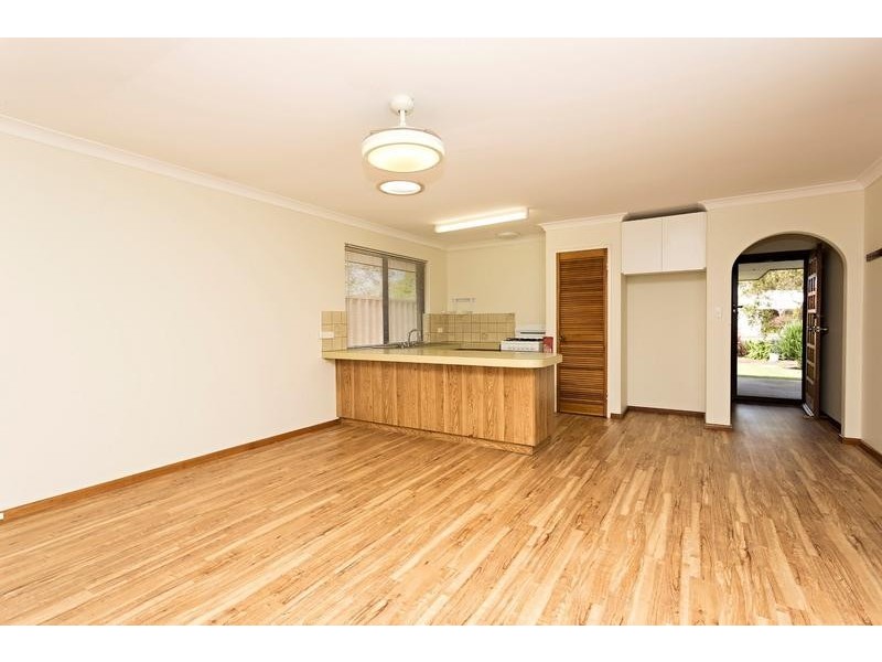 1/6 Cygni Street, Mandurah WA 6210