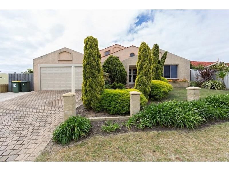 8 Nutans Court, Halls Head WA 6210