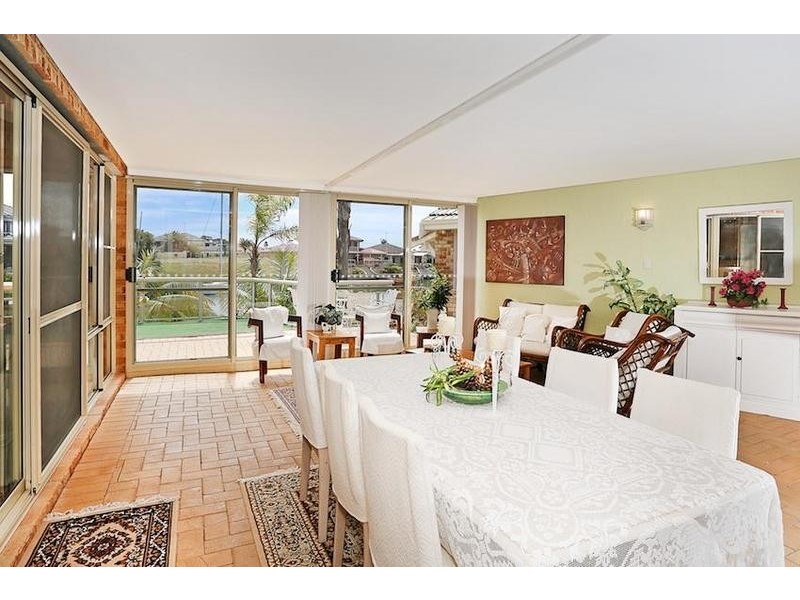 24 Cambria Island Retreat, Halls Head WA 6210