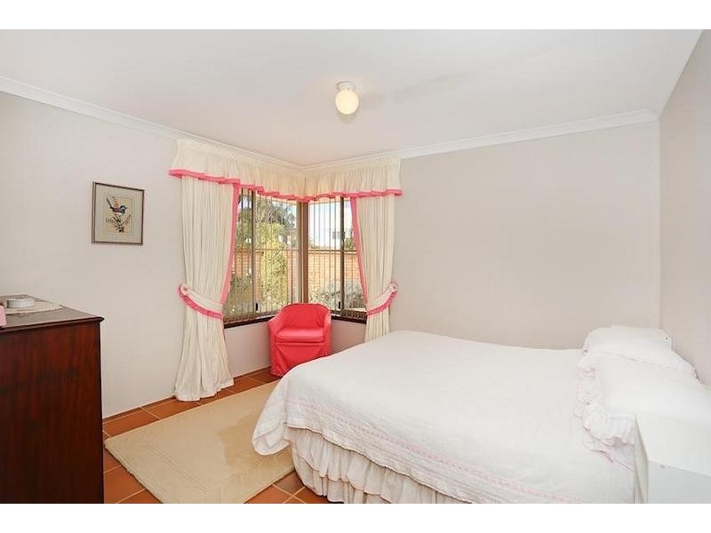 24 Cambria Island Retreat, Halls Head WA 6210