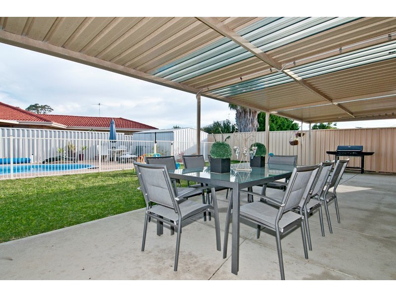 51 Coodanup Drive, Dudley Park WA 6210