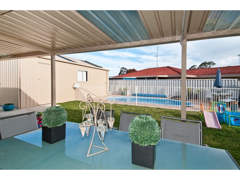 51 Coodanup Drive, Dudley Park WA 6210