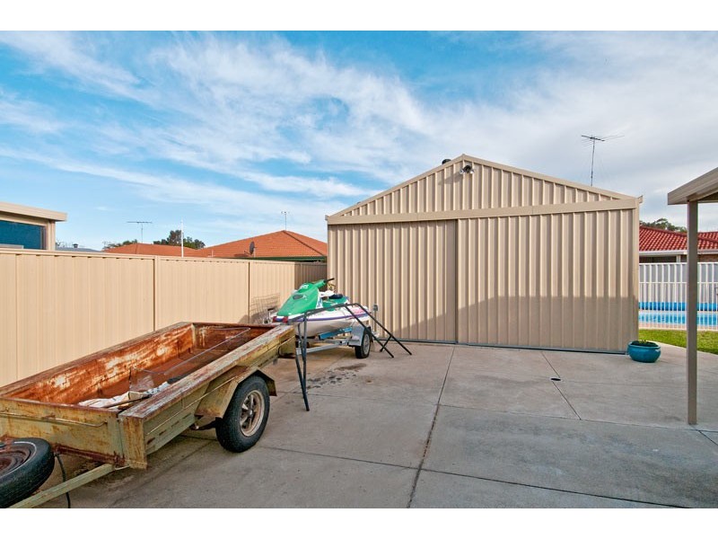 51 Coodanup Drive, Dudley Park WA 6210