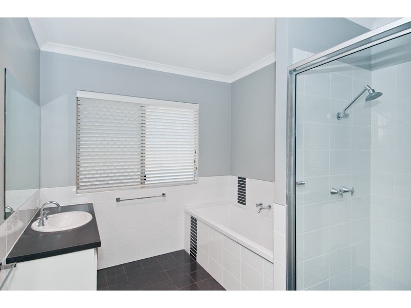 31 Everlasting Retreat, Halls Head WA 6210