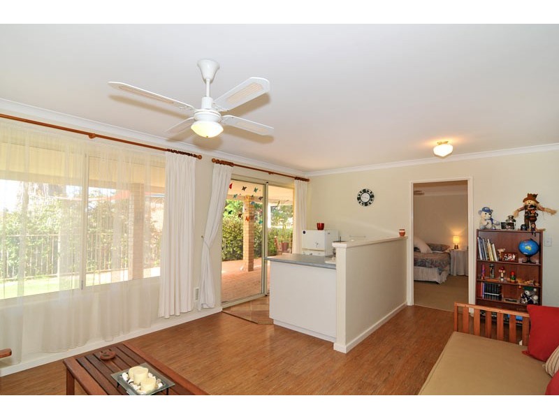 7 Admiralty Crescent, Halls Head WA 6210