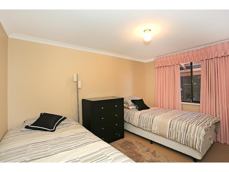 50 Waterside Drive, Dudley Park WA 6210