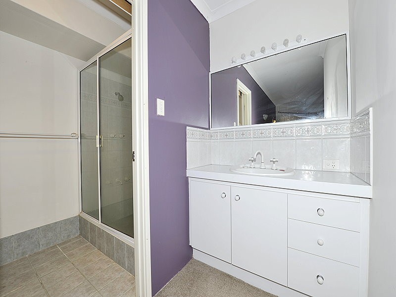 19 Muntries Pl, Halls Head WA 6210