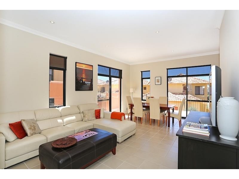 11/2 The Pass, Dawesville WA 6211