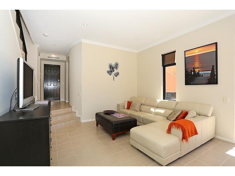 11/2 The Pass, Dawesville WA 6211