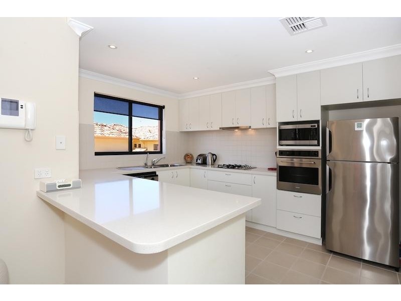 11/2 The Pass, Dawesville WA 6211