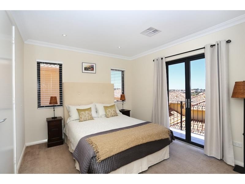 11/2 The Pass, Dawesville WA 6211