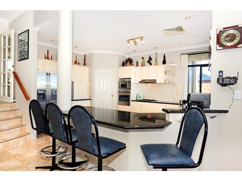 25 Captain Court, Mandurah WA 6210