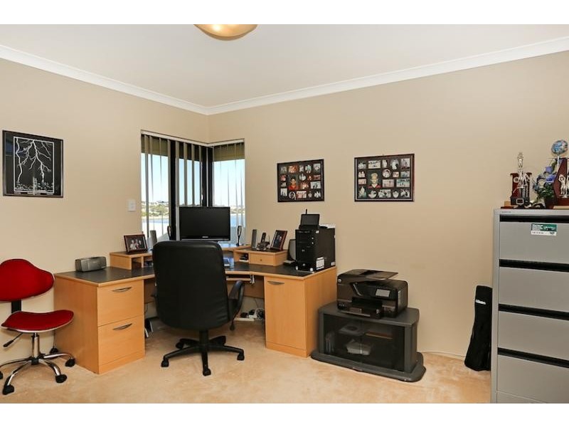 25 Captain Court, Mandurah WA 6210