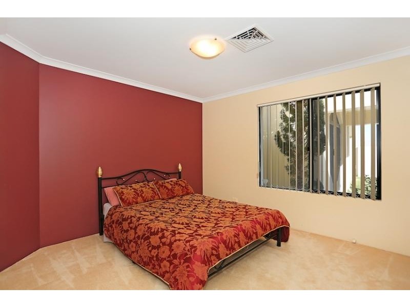 25 Captain Court, Mandurah WA 6210